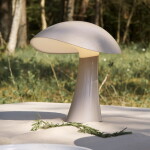 Louis Poulsen Přenosná lampa Rumee 220 Earth Grey, šedá barva, plast