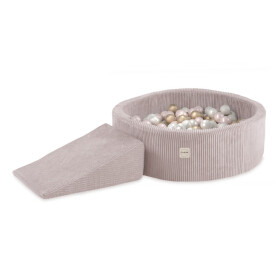 PLUSH NEST PLUSH NEST Suchý bazén s herním prvkem (trojúhelník) a 200 míčky světle růžový