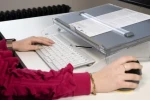BakkerElkhuizen FlexDesk 640 ComfortRead / Stojan na dokumenty / Výškově nastavitelný 110-180 mm / Nosnost 5 kg (BNEFDESK640CR)