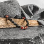 Pánský korálkový náramek - 6 mm onyx, červený jaspis, Červená 21 cm