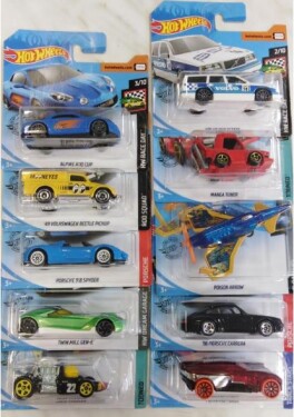 Mattel Hot Wheels angličák McLaren Elva HCX54