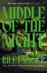Middle of the Night: The next gripping and unputdownable novel from the master of the genre-bending thriller for 2024 - Riley Sager