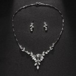 Souprava šperků Swarovski Elements Marcy, Bílá/čirá 44 cm