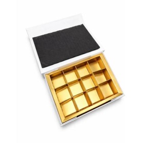 Dortisimo Krabička na 12 ks pralinek s magnetem bílá (17,5 x 12,5 x 4 cm)