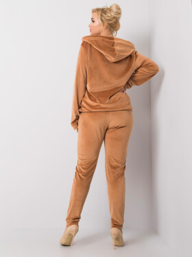 Souprava RV KMPL 5961.18X velbloud 4XL