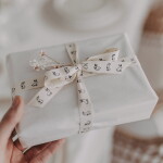 Eulenschnitt Bavlněná stuha Rabbits – 5 m, krémová barva, textil