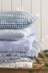 Ib Laursen Povlak na polštář Lucas Dark Blue Small Checks 50 × 50 cm, modrá barva, textil