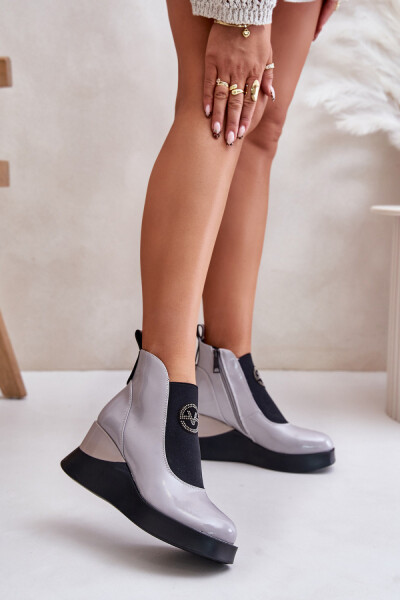 Boty na klínovém podpatku model 201547 Step in style 40