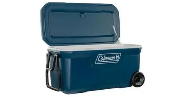 Coleman 100QT Xtreme Wheeled modrá/bílá / Chladicí box na kolečkách / izoluje až 5 dní / Objem 94 l (2000037216)