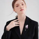 Luxusní brož ve tvaru fialového motýla Jeanne, Fialová