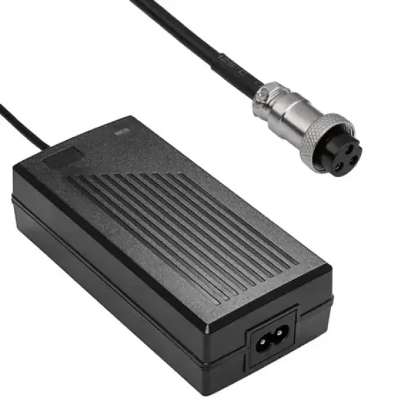 Akyga 42V 2A 84W / Nabíječka pro e-koloběžku / GX16 3-pin 12mm (AK-EV-18)