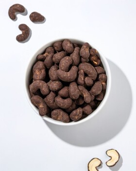 Vilgain Kešu v čokoládě – tmavá čokoláda 250 g