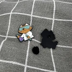 Pinarna.cz Kočka se zkumavkami v laboratorním plášti