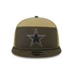 New Era Pánská kšiltovka Dallas Cowboys NFL 2025 Salute to Service 9FIFTY Split Panel Trucker Snapback
