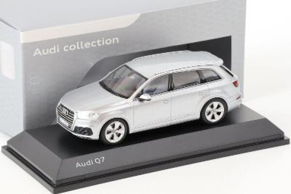 Audi Q7 - 1:43 - Spark - 2015 - Stříbrná