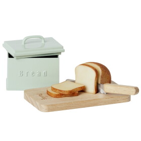 Maileg chlebník s prkýnkem a nožem - Miniature bread box, cutting board and knife - Maileg Chlebník a prkénko pro zvířátka Maileg, modrá barva, přírodní barva, dřevo, kov