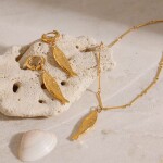 ELENYS Gold Fish – pozlacený náhrdelník 18K žluté zlato Délka: 42+5 cm / max. 47 cm