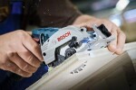 BOSCH GKS 12V-26 - bez aku / Aku kotoučová pila / 12V / 1400 ot-min / průměr 85mm / hl. řezu 26.5mm / bez aku (06016A1001)