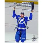 Fanatics Fotografie Yanni Gourde Tampa Bay Lightning NHL 2021 Stanley Cup Champions Raising Cup Photograph 8" x 10"