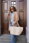 Nákupní taška přes rameno Reisenthel Shopper M Summerstripes coffee
