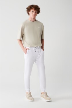 Avva Men's White, Lace-up Waist, Elasticized Cotton Breathable Standard Fit Regular Cut Jogger Tracksuit