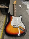Fender Standard Stratocaster LRL 3TS (použité)