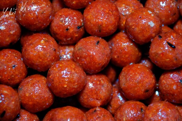 LK Baits Boilie Euro Economic Chili Squid 5kg - 20mm,LK Baits Boilie Euro Economic Chili Squid 5kg - 20mm