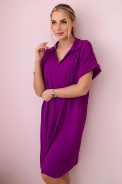 Šaty s výstřihem a límečkem tmavě fialové barvy