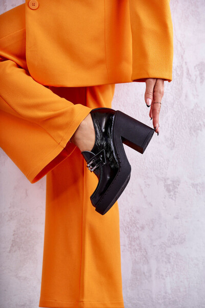 Lakované boty na masivním sloupku Černé Jaime 36