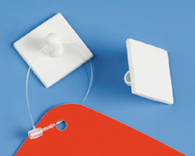 Samolepící závěs čtvercový 25 mm x 25 mm