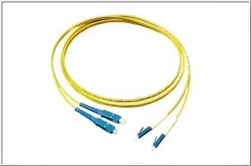 Good Connections / Optický patch kabel / OS2 SM / LC-SC / duplex / 5m (LW-905LS)
