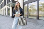 Stylová kabelka Reisenthel Daily Shopper Summerstripes black