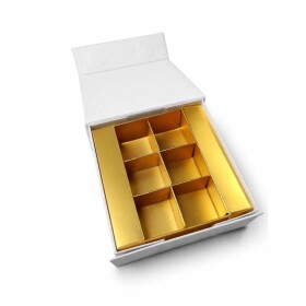 Dortisimo Krabička na 6 ks pralinek s magnetem bílá (12 x 12 x 4 cm)