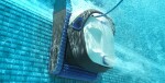Bazénový vysavač Dolphin S200 (Čistí dno, stěny i vodní linii)