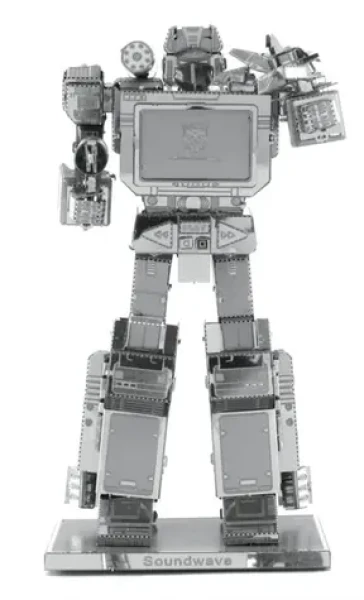 Metal Earth Transformers: Soundwave