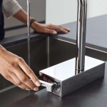 HANSGROHE - M81 Dřezová baterie Aquno Select s výsuvnou koncovkou a plochým sprchovým proudem, chrom 73837000