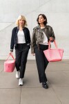 Nákupní taška přes rameno Reisenthel Shopper M Mesh coral