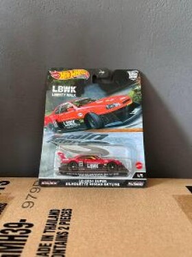 Hot Wheels Premium LBWK Nissan Skyline R34