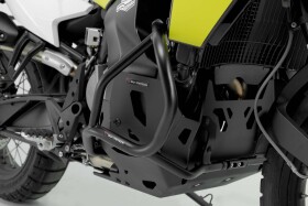 Padací lišta\r\n\r\nHluboko posazená plastová nádrž je jedním z charakteristických znaků modelů Ktm 790 Adventure, Ktm 890 Adven