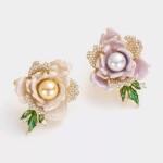 Luxusní brož ve tvaru květu se zlatou perlou Arlette, Champagne