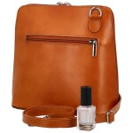 Módní dámská kožená crossbody kabelka Adiara, koňaková