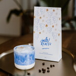 Bella Rose Vánoční výběrová káva Julekaffe – espresso 150 g, bílá barva, papír