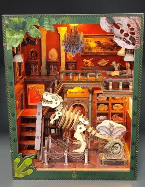 2Kids Toys 3D skládačka Zarážka na knihy Miniatura domečku Dinosauří muzeum