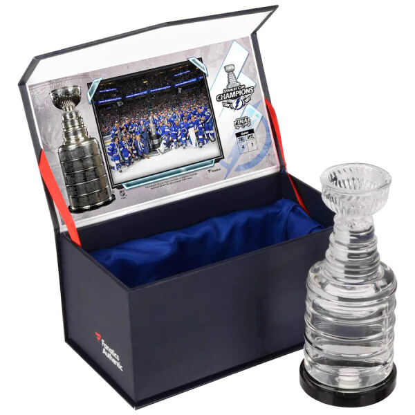 Fanatics Skleněný pohár Tampa Bay Lightning 2021 Stanley Cup Champions Filled with Ice From the 2021 Stanley Cup Final