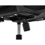 Židle kancelářská, černý MESH a černá látka, plastový kříž, houpací mechanismus.