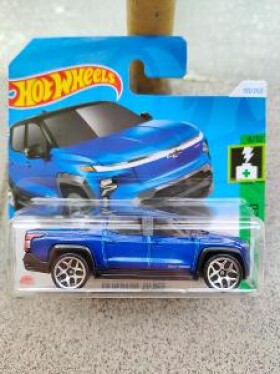 HOT WHEELS SILVERADO EV RST