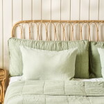 Ib Laursen Prošívaný povlak na polštář Pistachio 50 × 90 cm, zelená barva, textil