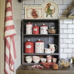 Strömshaga Plechová dóza Winterland Small, červená barva, kov