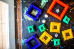 Kebo Toys Wedge it skládací pyramida základní barvy 15 dílků