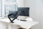 Techly černá / Stolní držák pro dva monitory / 17-32" / nosnost 9 kg / VESA 75-100 mm / plynová pružina (362138)
